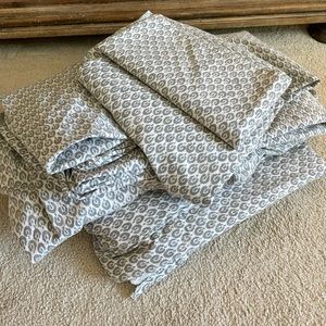 HTF PB Jerrie Grey King Sheet Set + Pillowcases